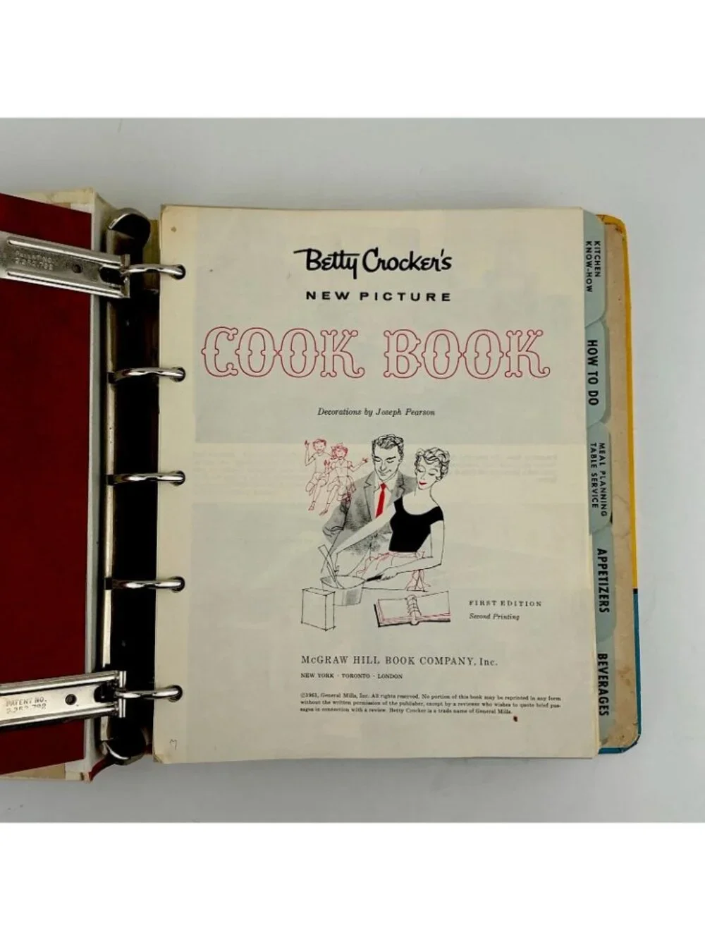 1961 First Edition 2nd Printing Betty Crocker’s New Picture Cook Book Binder Vin